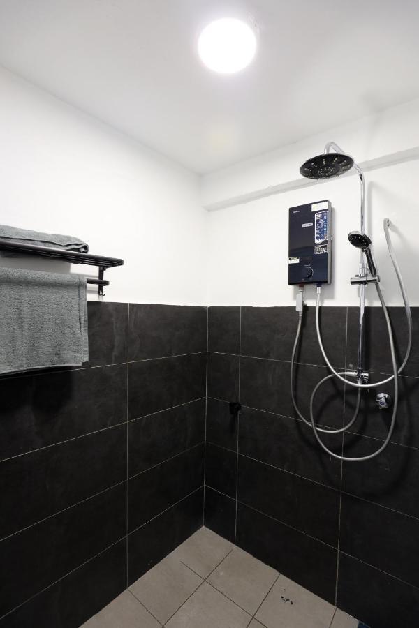 Cozy Homestay With Karaoke System & Pool Table กัวลาลัมเปอร์ ภายนอก รูปภาพ